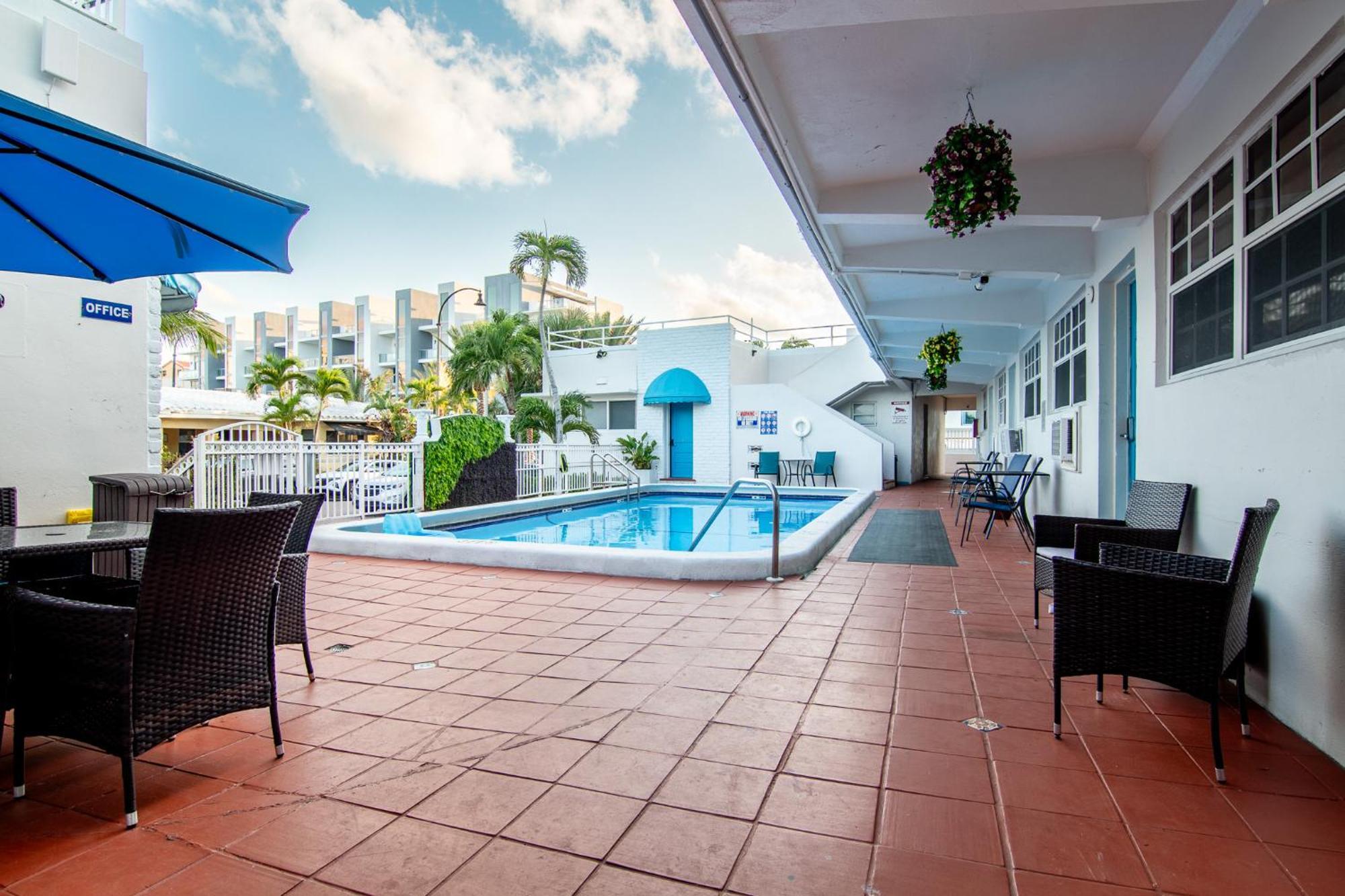 Pousada Suites Hollywood Esterno foto