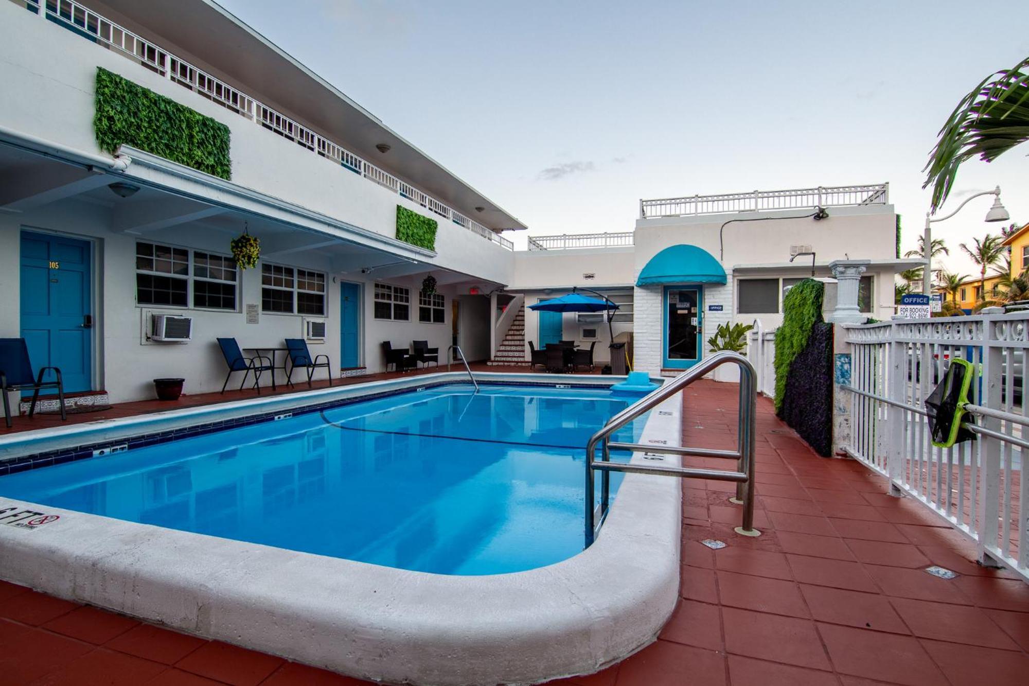Pousada Suites Hollywood Esterno foto